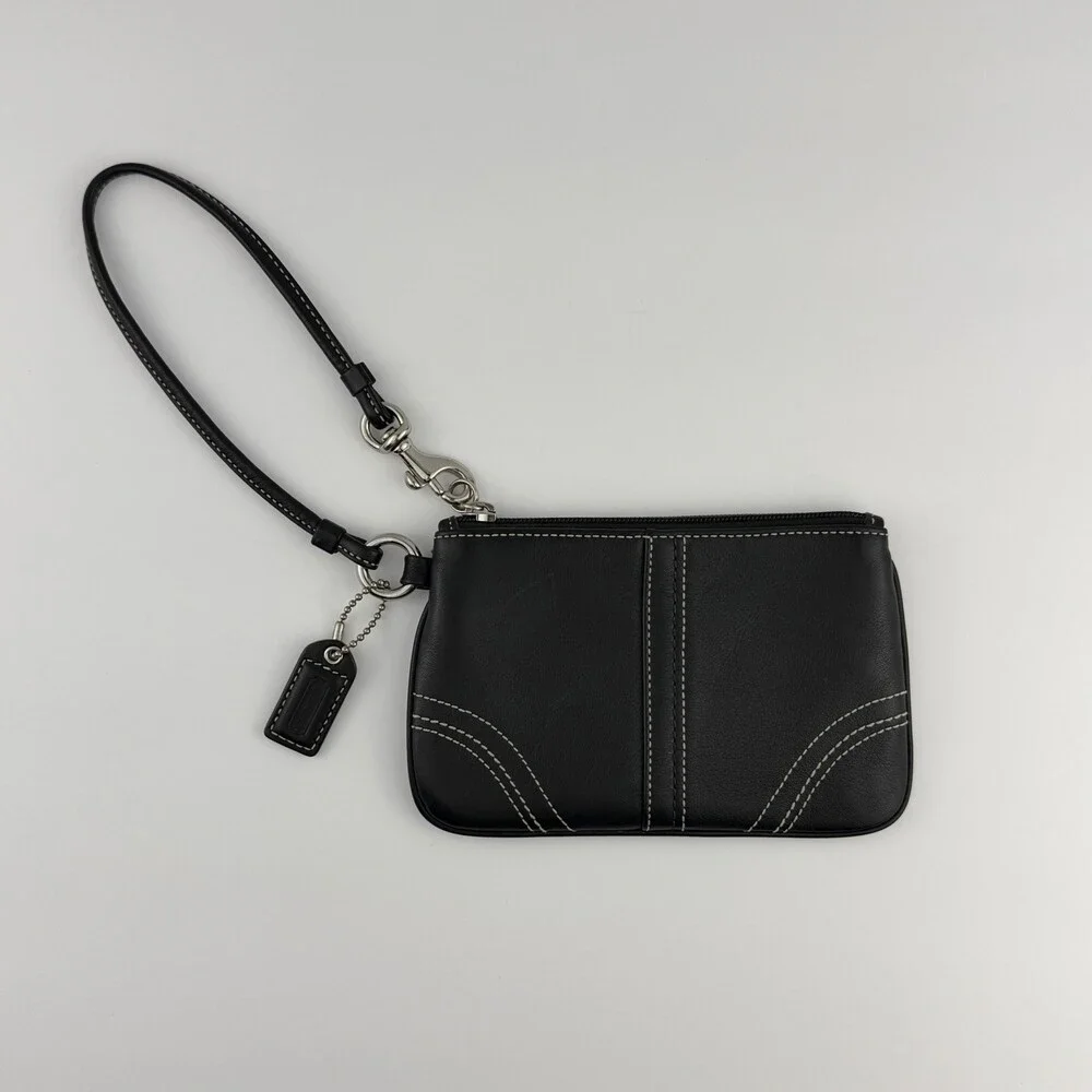 Coach Small Black Leather Coin Zipper Wristlet w/Hangtag